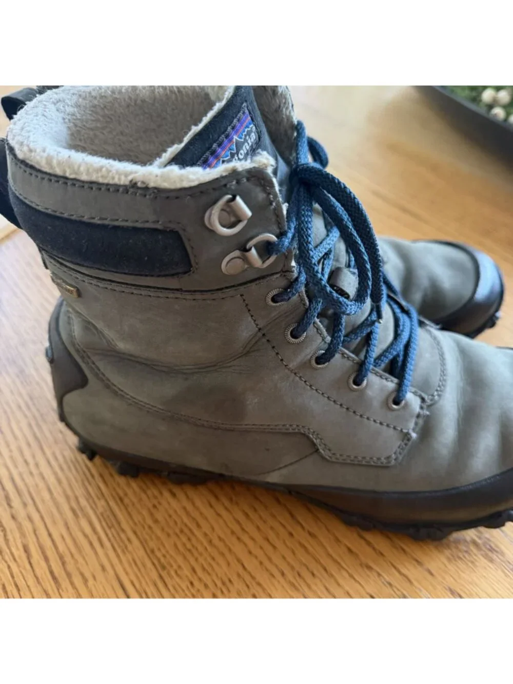 Patagonia Beluga Men's Waterproof Hiking Winter Boots Size 11 Rugged Gray